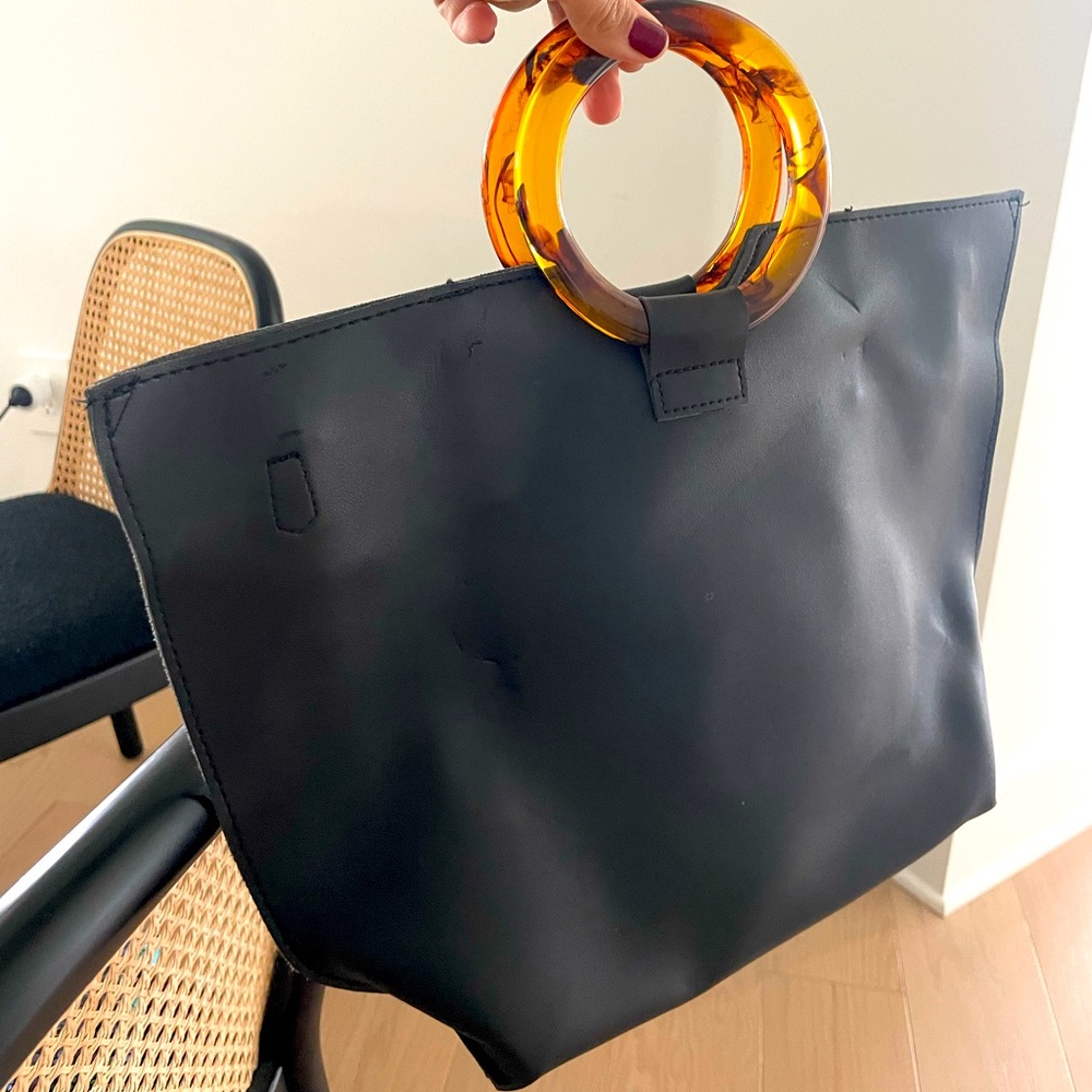 Primark Black handbag with strap - Picture 2 of 2